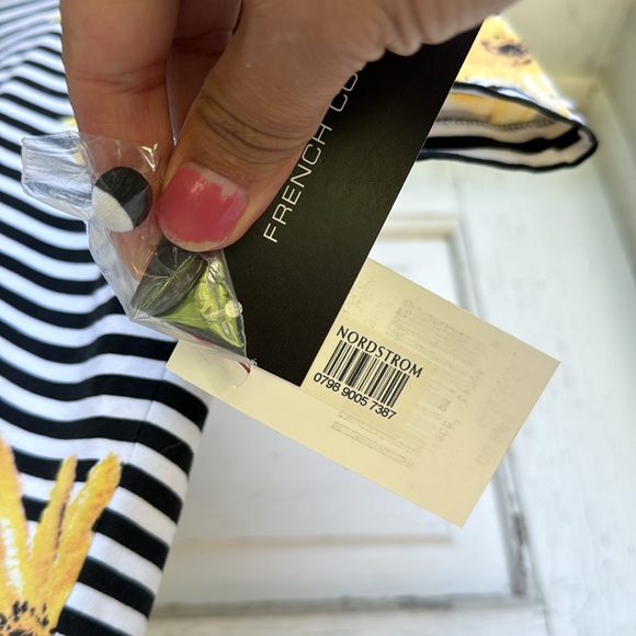 Stripes and Flowers mini dress sz 6 - Picture 9 of 10